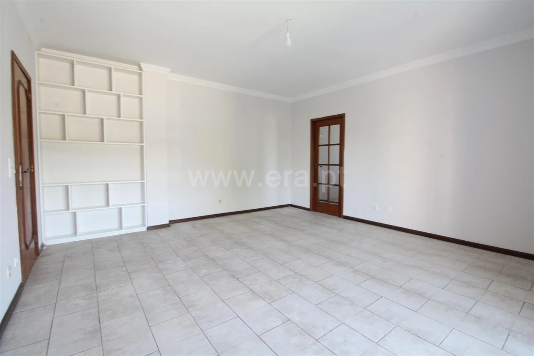 Apartamento T2 para Venda em Oliveira do Douro Foto 10