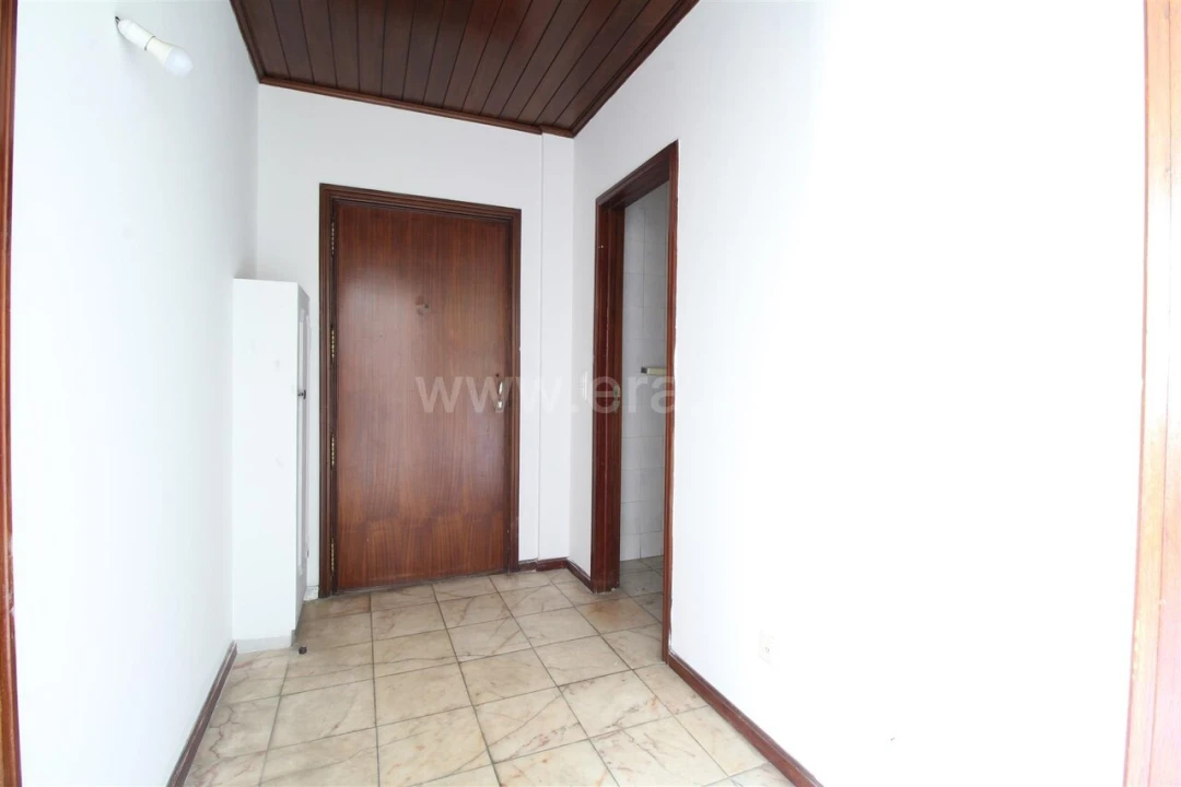 Apartamento T2 para Venda em Oliveira do Douro Foto 7