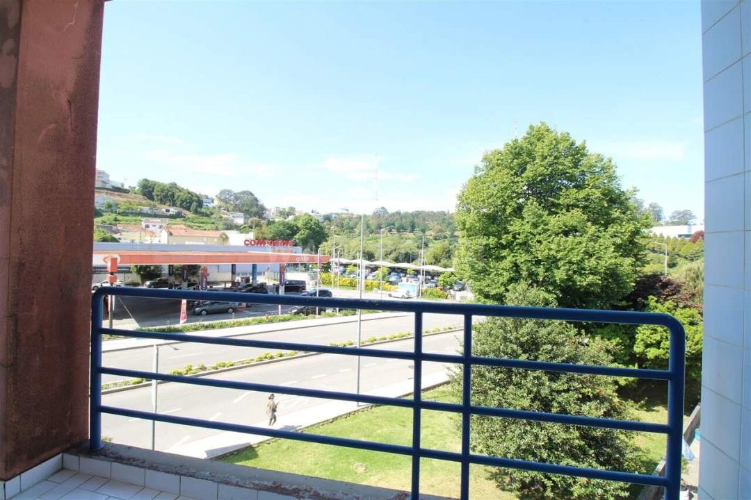 Apartamento T2 para Venda em Oliveira do Douro Foto 14