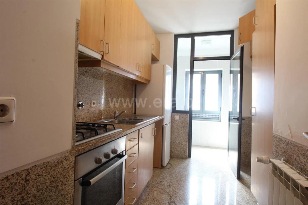 Apartamento T2 para Venda em Oliveira do Douro Foto 5