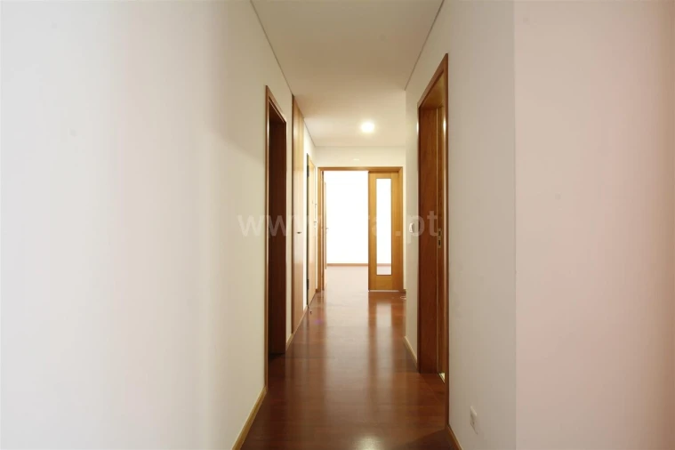Apartamento T2 para Venda em Oliveira do Douro Foto 10