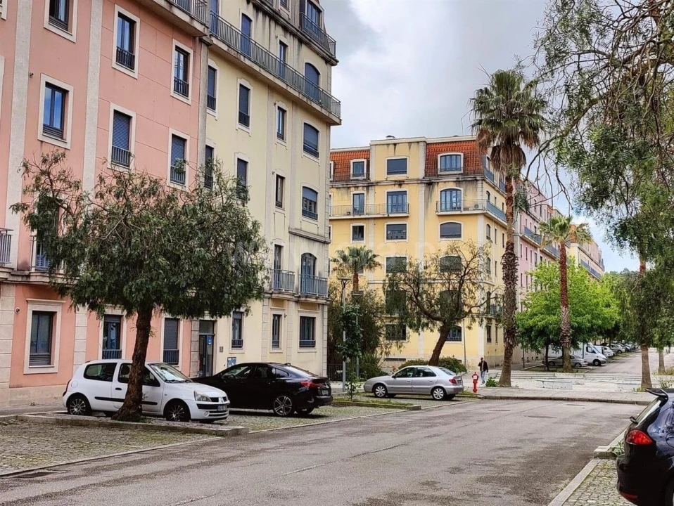 Apartamento T2 para Venda em Oliveira do Douro Foto 1