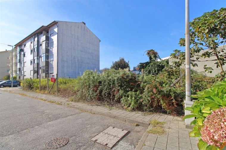 Terreno para Venda em Ermesinde Foto 5