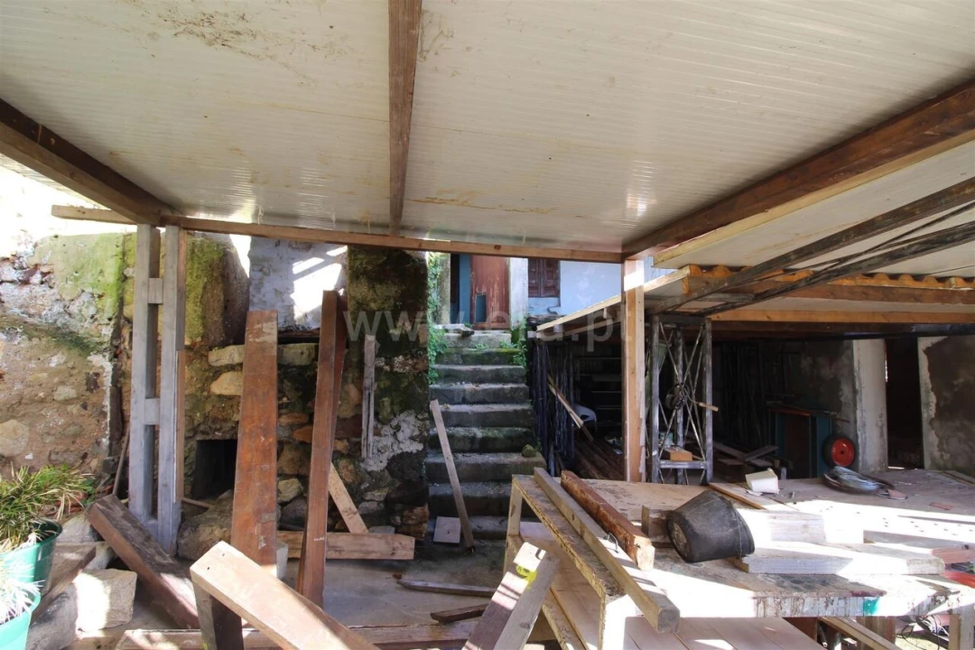 Quinta T0 para Venda em Avintes Foto 10