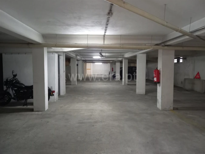 Garagem para Venda em São Mamede de Infesta e Senhora da Hora Foto 3