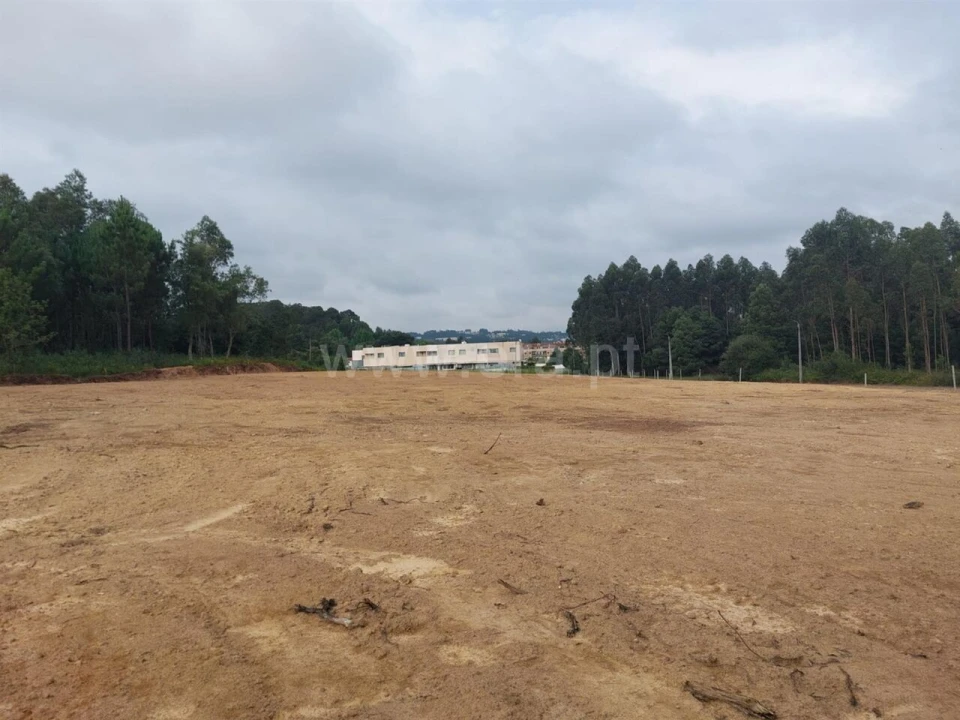 Terreno para Venda em Grijó e Sermonde Foto 13