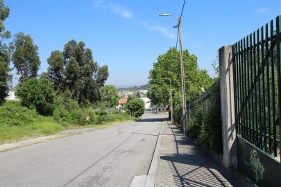 Terreno para Venda em Oliveira do Douro