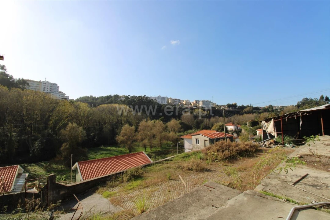Terreno para Venda em Avintes Foto 2