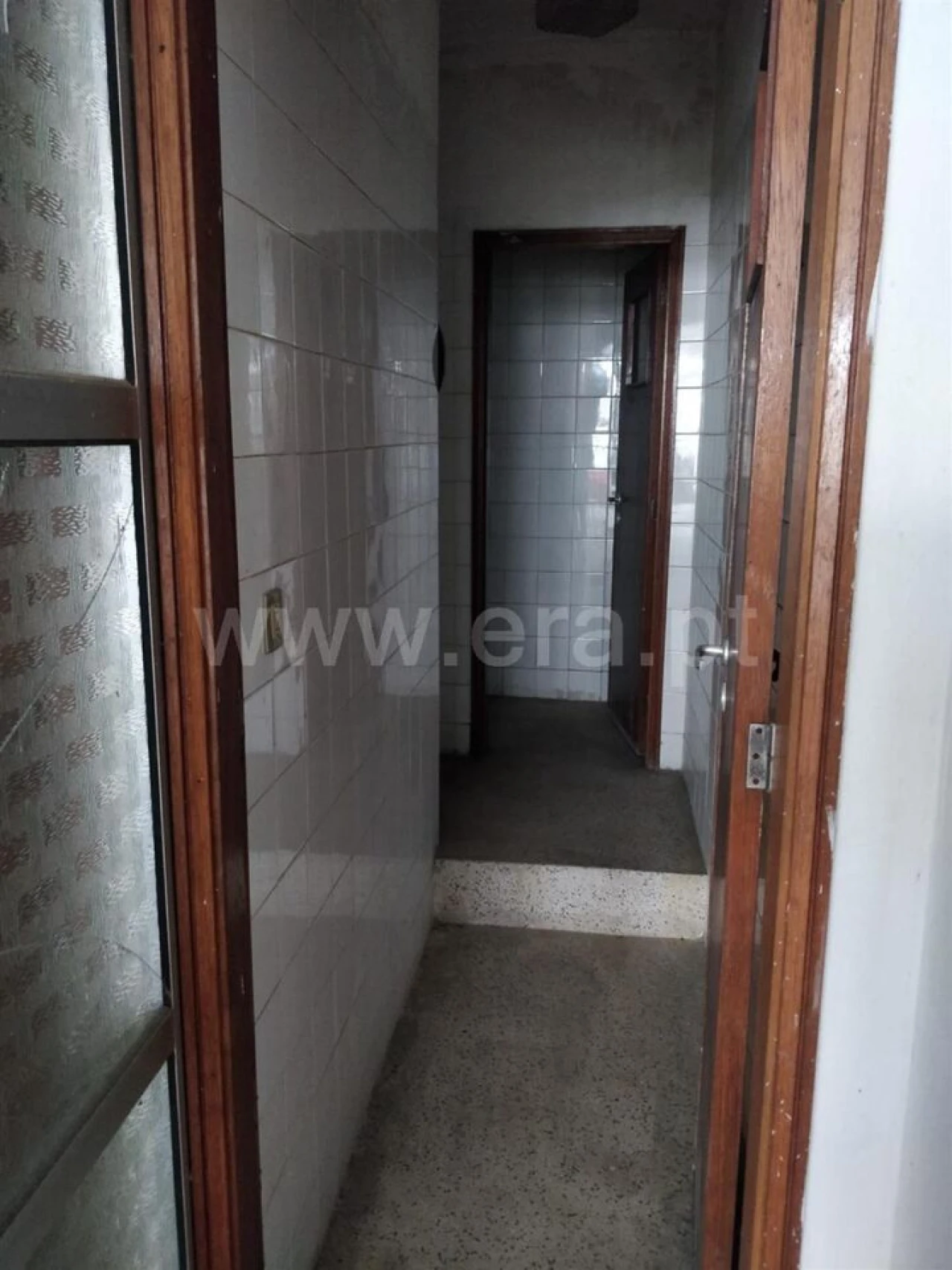 Loja para Arrendamento em Oliveira do Douro Foto 5