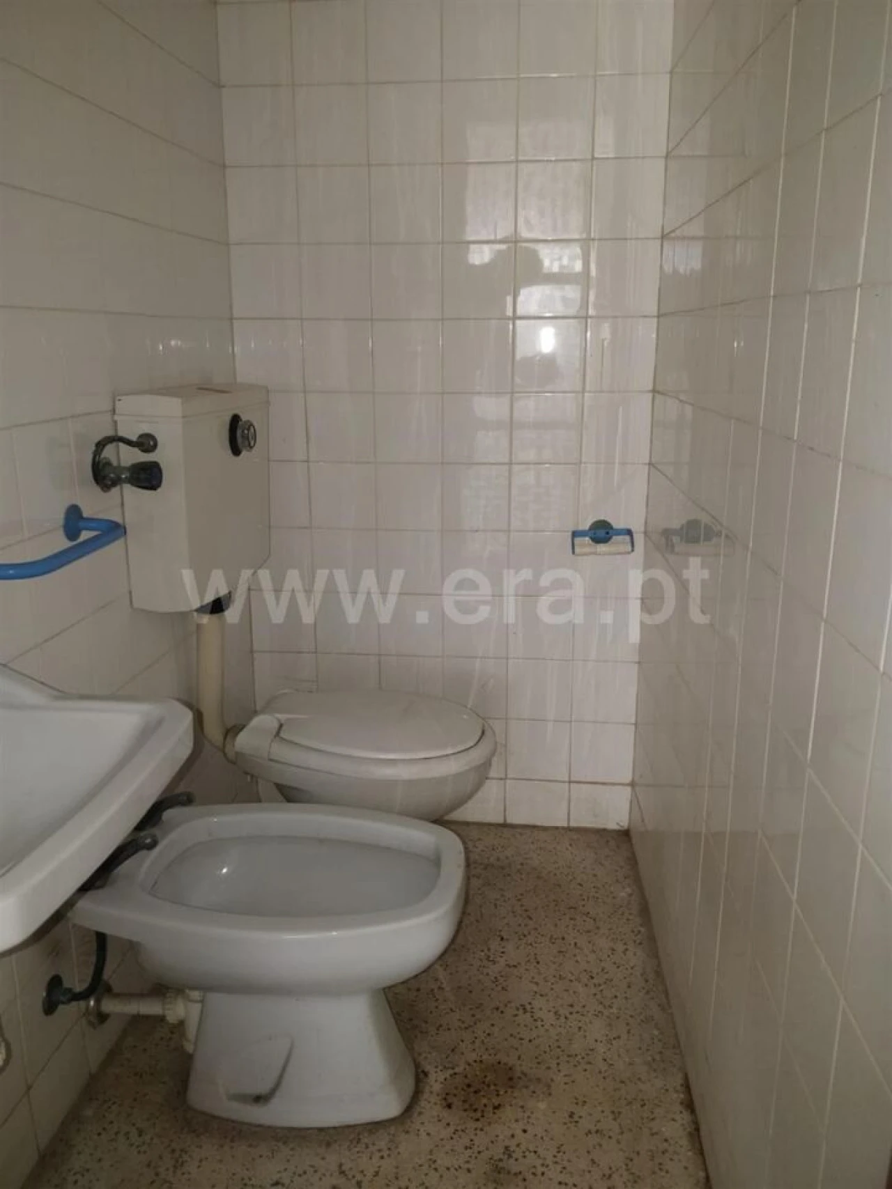 Loja para Arrendamento em Oliveira do Douro Foto 7