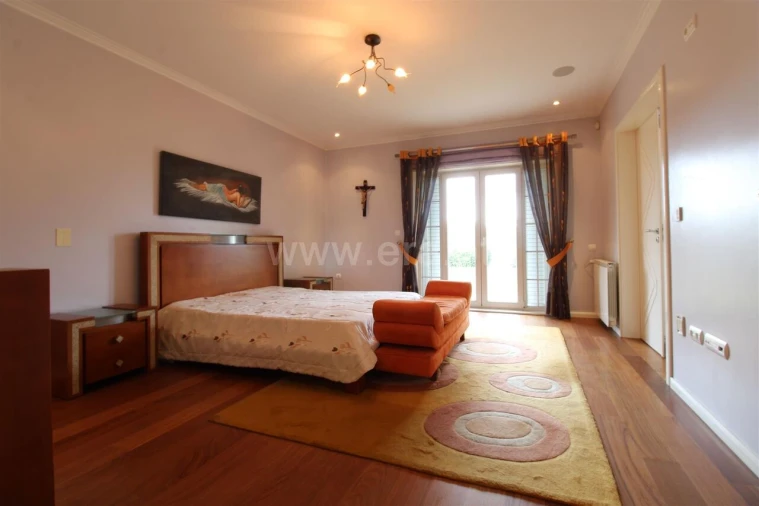 Moradia T5 para Venda em Sanguedo Foto 18