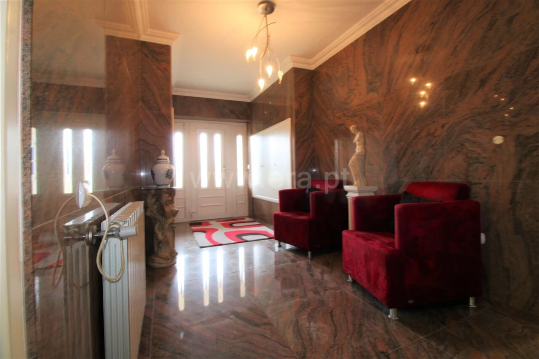 Moradia T5 para Venda em Sanguedo Foto 15