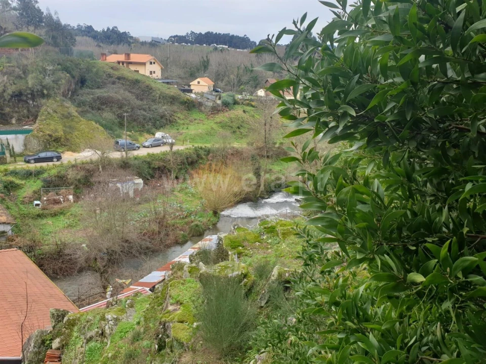 Terreno para Venda em Avintes Foto 2
