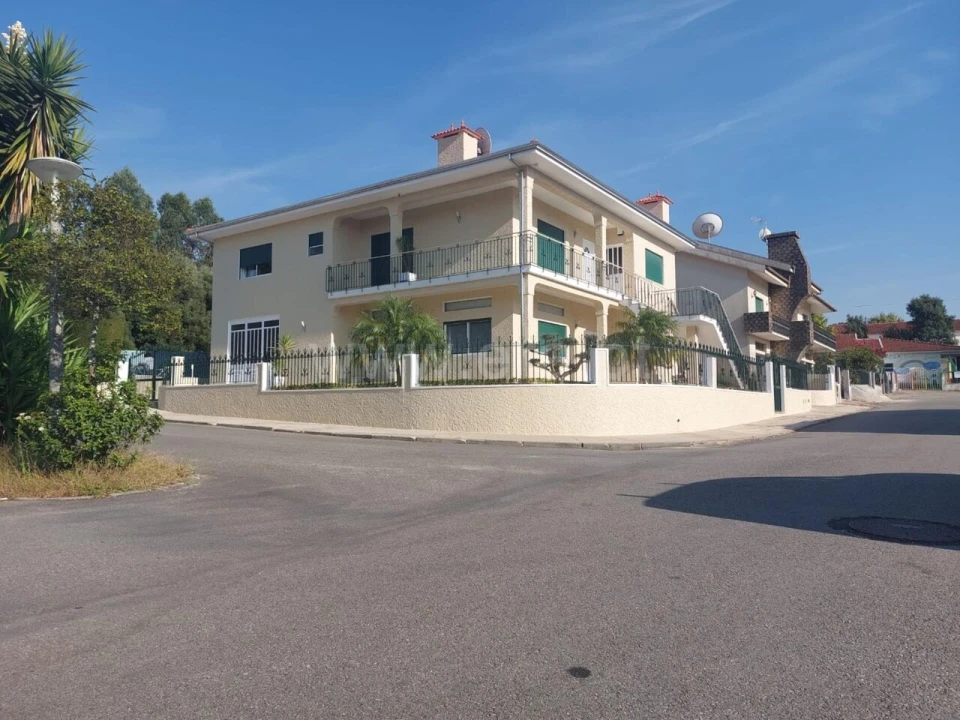 Moradia T3 para Venda em São João de Ver Foto 2