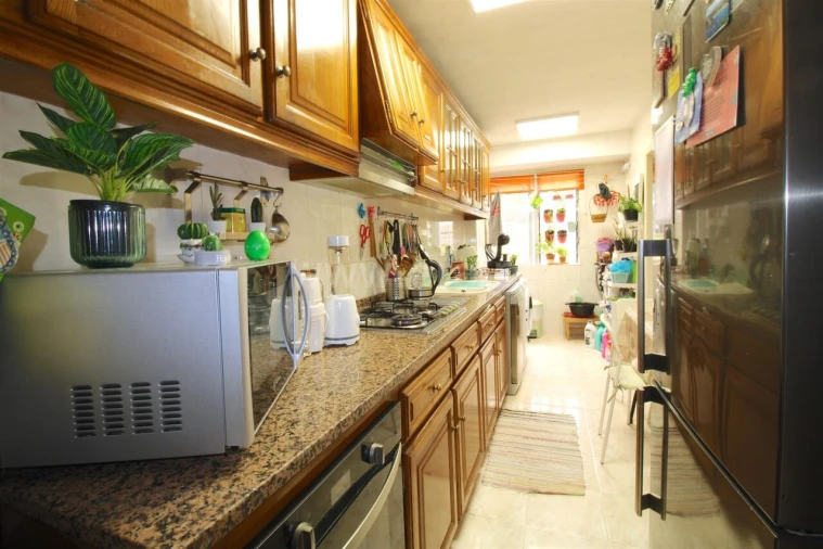 Apartamento T3 para Venda em Oliveira do Douro Foto 4