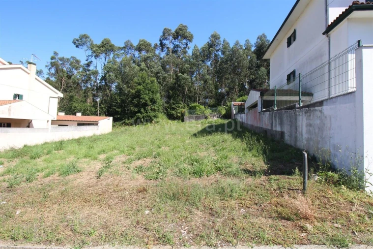 Terreno para Venda em Vilar de Andorinho Foto 2
