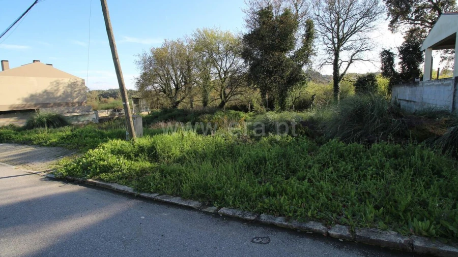 Terreno para Venda em Vilar de Andorinho