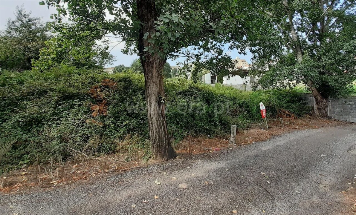 Terreno para Venda em Vilar de Andorinho Foto 3