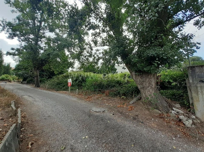 Terreno para Venda em Vilar de Andorinho Foto 2