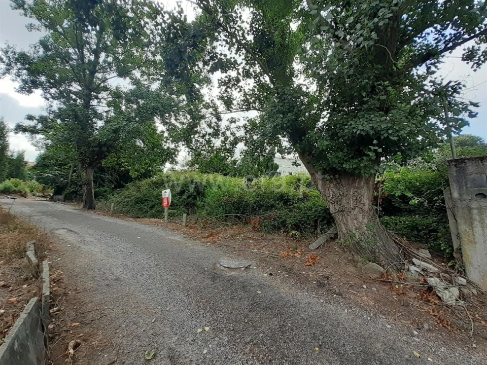 Terreno para Venda em Vilar de Andorinho Foto 4