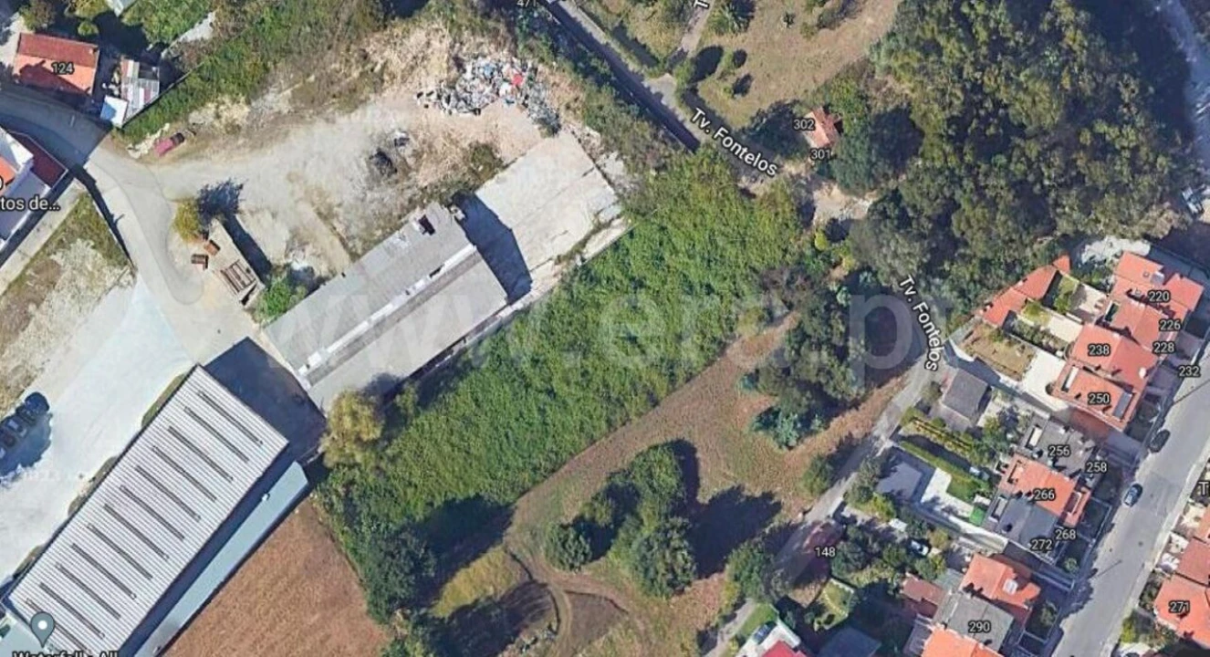 Terreno para Venda em Vilar de Andorinho Foto 1