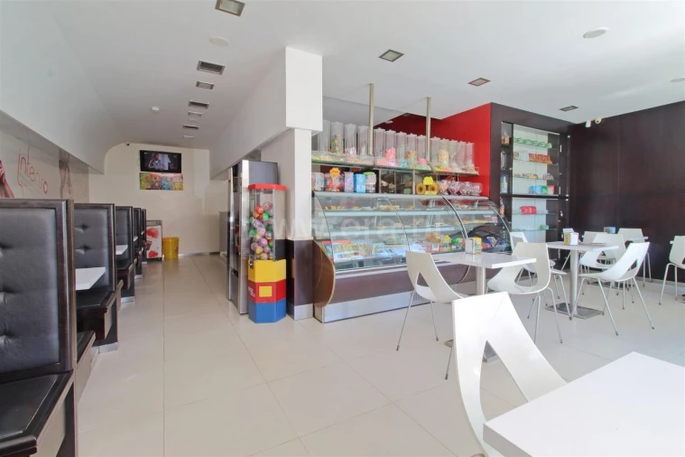 Loja para Venda em Vilar de Andorinho Foto 3