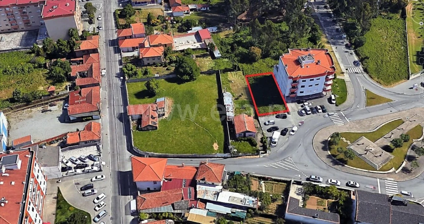 Terreno para Venda em Lourosa Foto 1