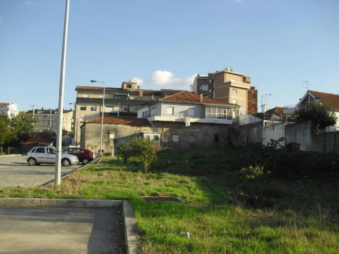 Terreno para Venda em Oliveira do Douro Foto 8