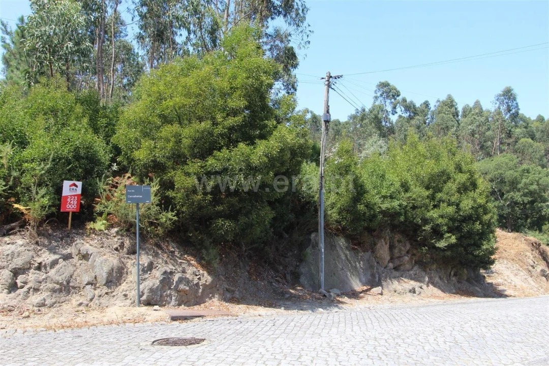 Terreno para Venda em Vilar de Andorinho Foto 2