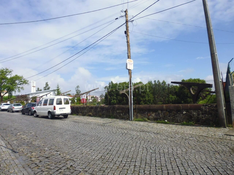 Terreno para Venda em Vilar de Andorinho Foto 4