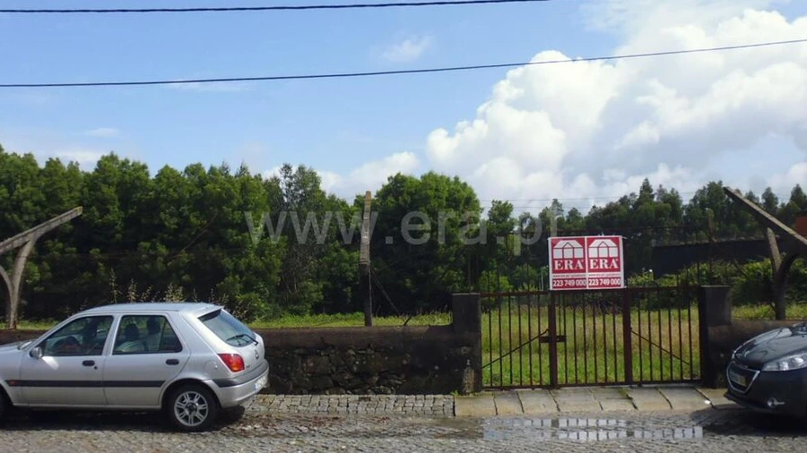 Terreno para Venda em Vilar de Andorinho