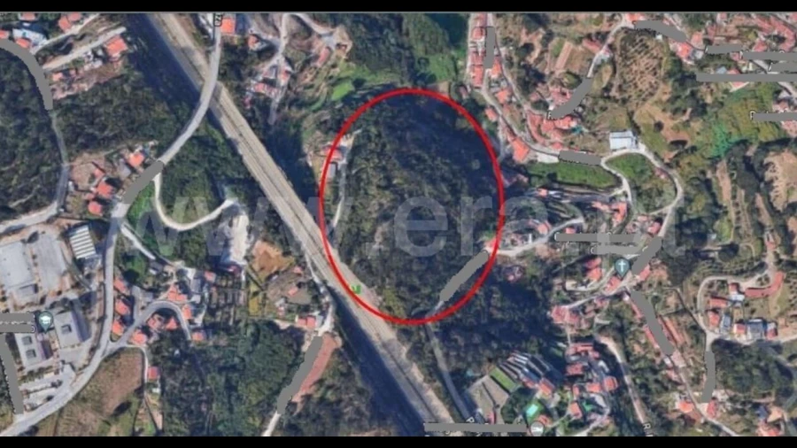 Terreno para Venda em Vilar de Andorinho