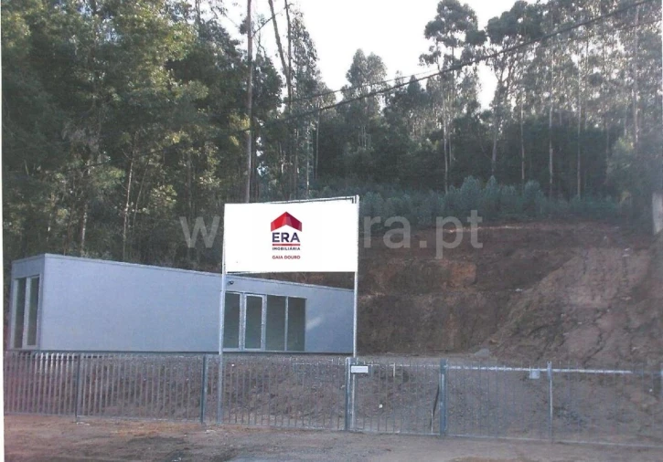 Terreno para Venda em Santa Maria de Lamas Foto 14