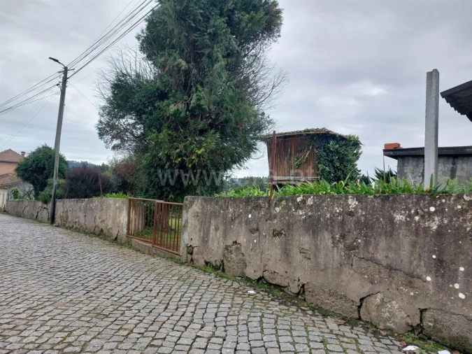 Terreno para Venda em Grijó e Sermonde Foto 1