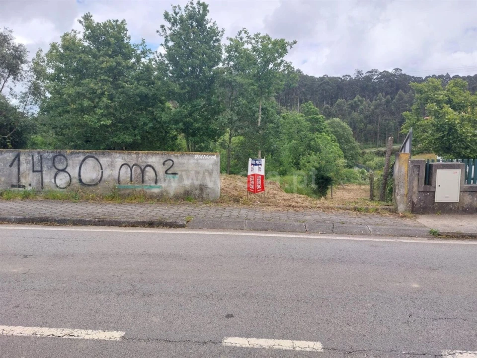 Terreno para Venda em Argoncilhe Foto 9