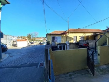 Moradia T0 para Venda em Canidelo