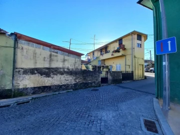 Moradia T0 para Venda em Canidelo