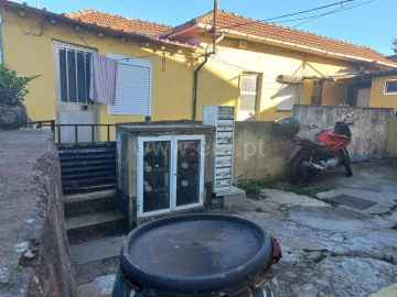 Moradia T0 para Venda em Canidelo