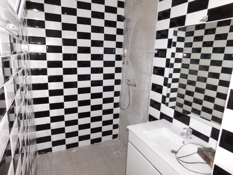 Moradia T6 para Venda em Silves Foto 50