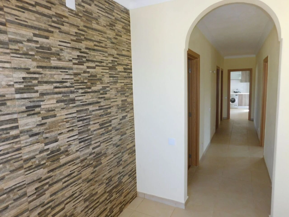 Moradia T6 para Venda em Silves Foto 4