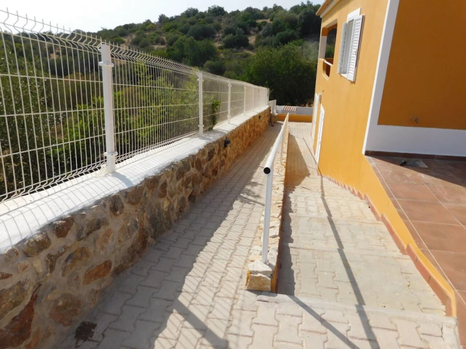 Moradia T6 para Venda em Silves Foto 71