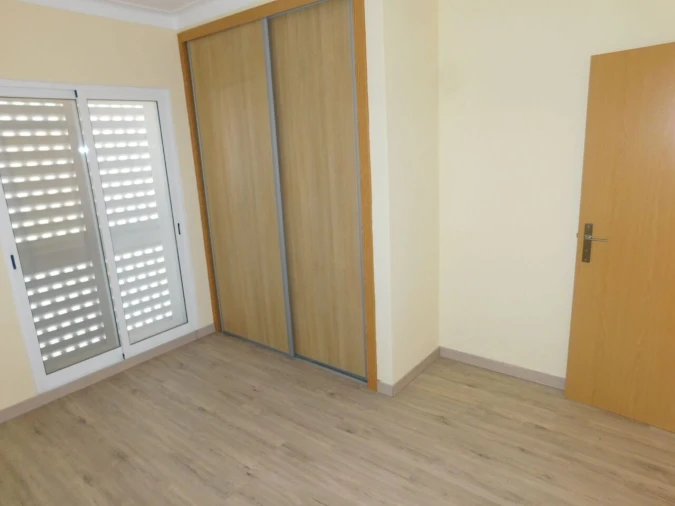 Moradia T6 para Venda em Silves Foto 29