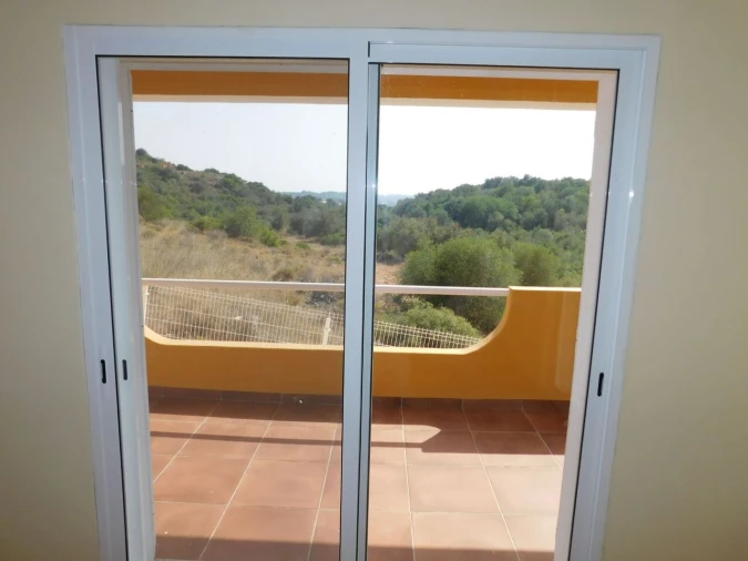 Moradia T6 para Venda em Silves Foto 10