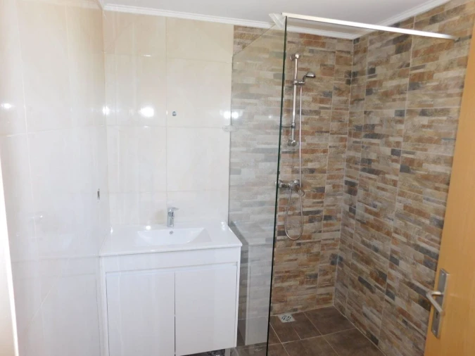 Moradia T6 para Venda em Silves Foto 35