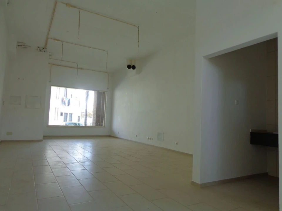 Loja para Venda em Ferragudo Foto 4