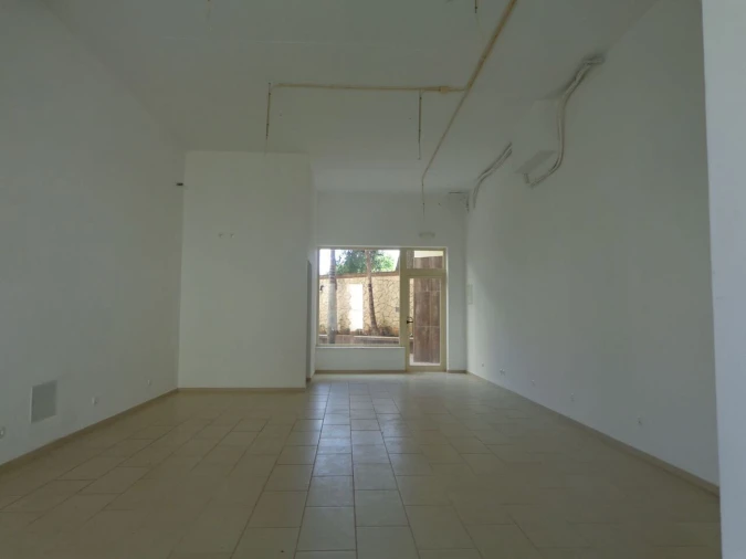 Loja para Venda em Ferragudo Foto 3