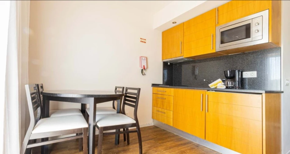 Apartamento T0 para Venda em Alvor Foto 2