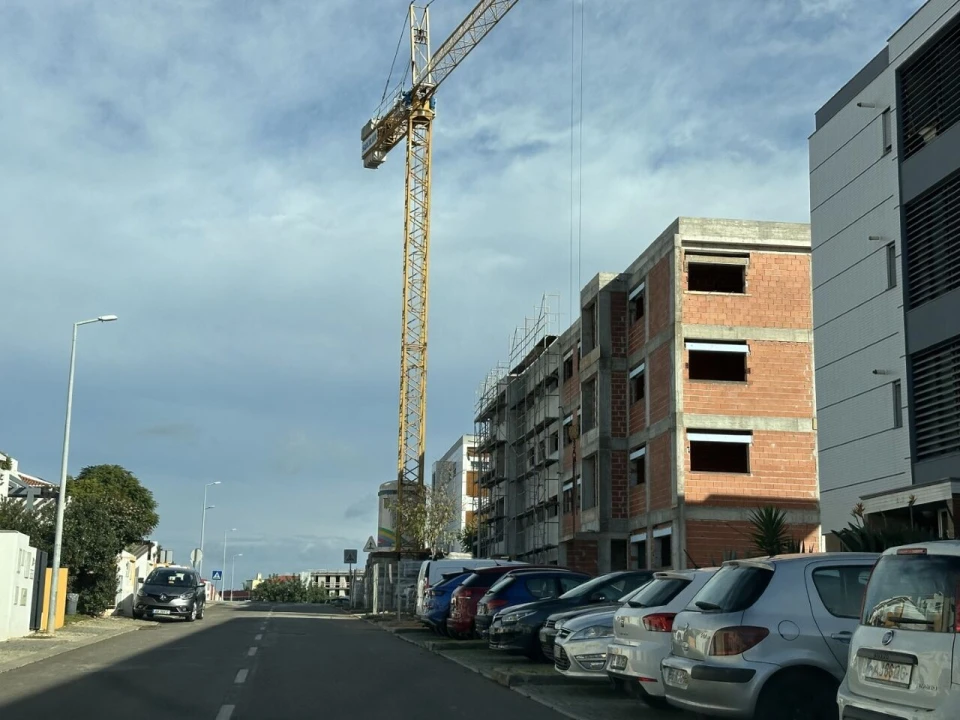 Apartamento T3 para Venda em Portimão Foto 9