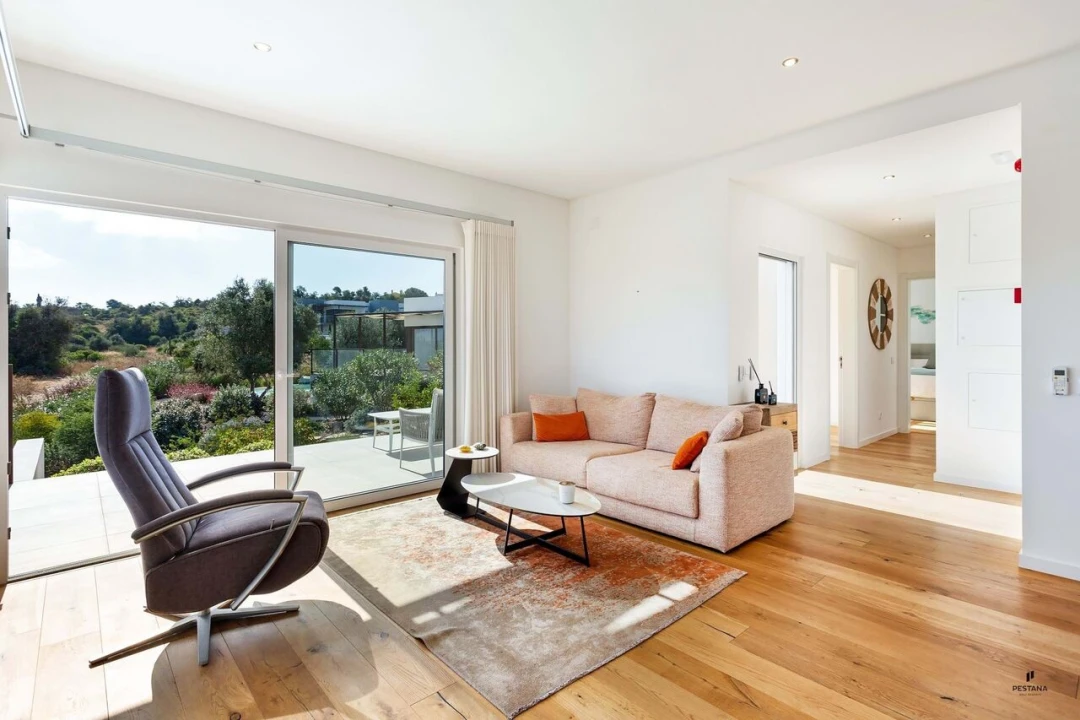 Moradia T3 para Venda em Ferragudo Foto 8