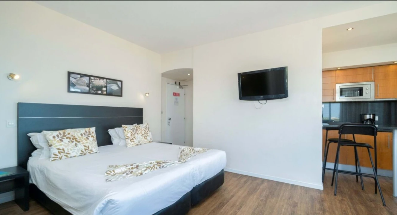 Apartamento T0 para Venda em Alvor Foto 4